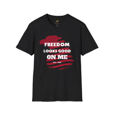 Unisex patriotic party tee, "Freedom Looks Good On Me" design, perfect for Independence Day celebrations.