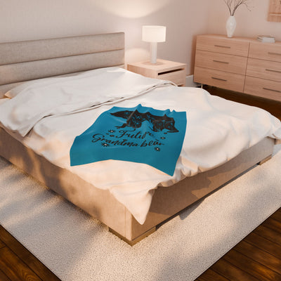 Cozy Velveteen Plush Blanket, Perfect Gift for Moms and Grandmothers, Nursery Decor and Baby Showers, Soft Throw for Home - NOTALIFY