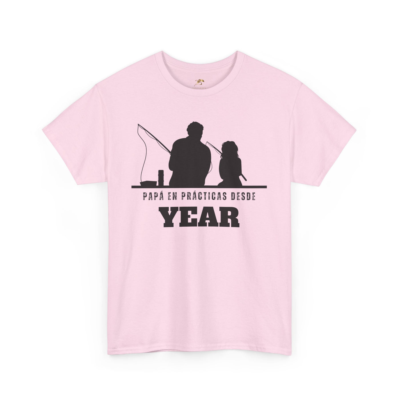 Fishing Dad Shirt | Papá en Prácticas Desde [Year] | Personalized Dad & Son/Daughter Fishing Tee | Fathers Day Gift | Spanish Custom T-Shirt