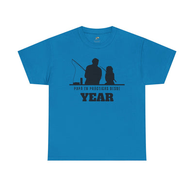 Fishing Dad Shirt | Papá en Prácticas Desde [Year] | Personalized Dad & Son/Daughter Fishing Tee | Fathers Day Gift | Spanish Custom T-Shirt