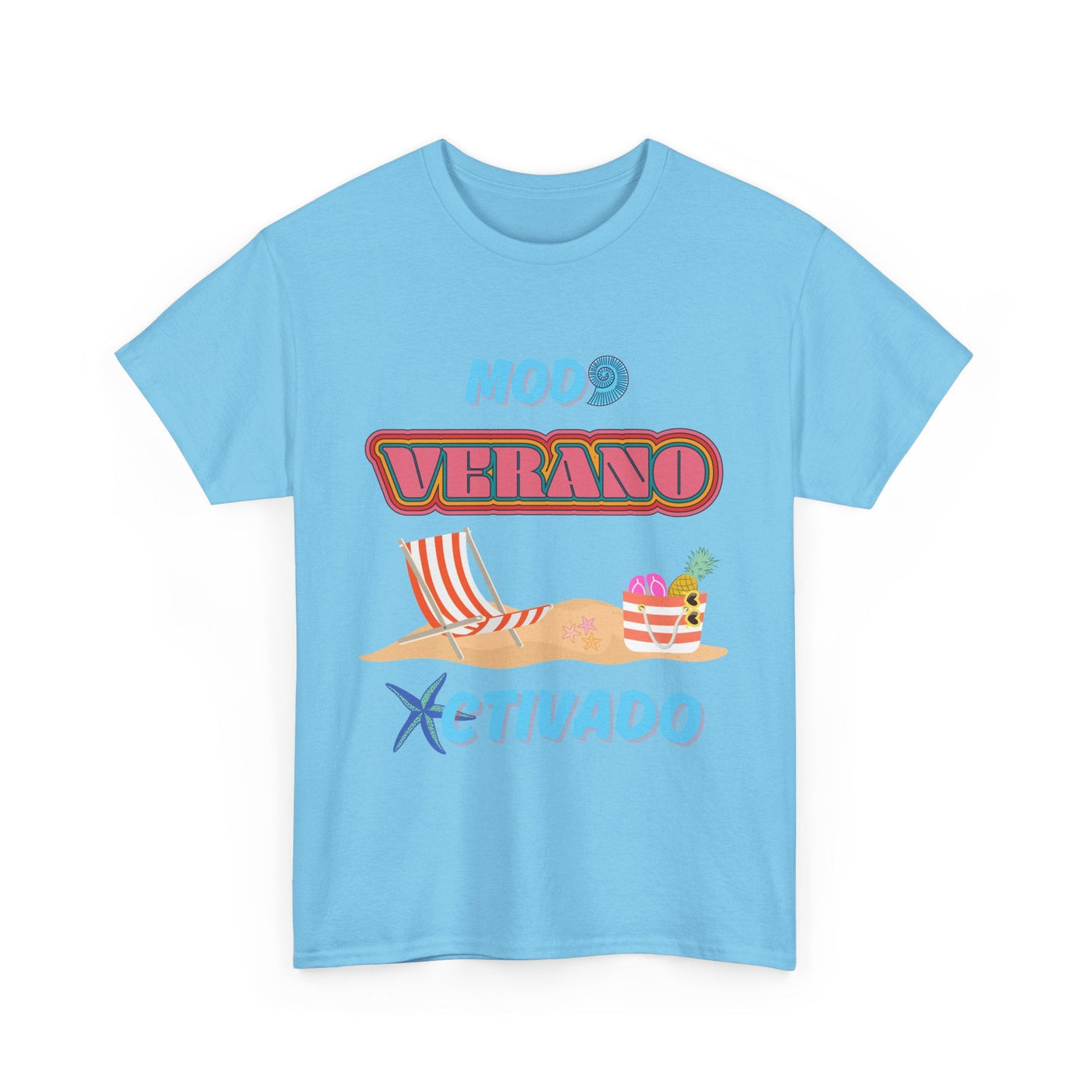 Unisex "Modo Verano Activado" T-shirt with retro fonts, beach scene, and tropical elements in light blue.