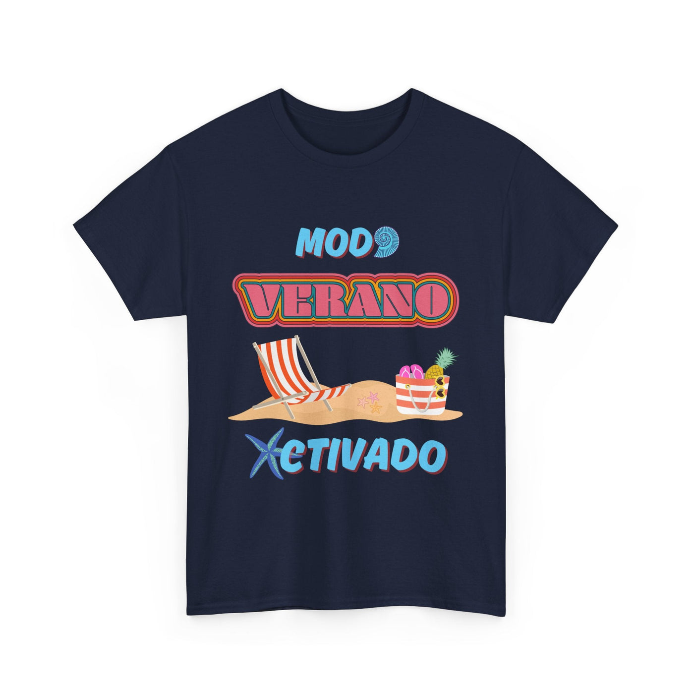 Unisex T-shirt with "Modo Verano Activado" in retro fonts, featuring beach chairs and tropical design.