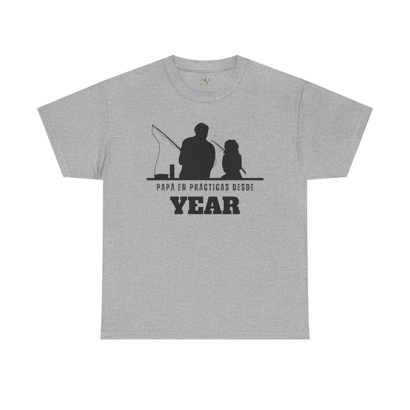 Fishing Dad Shirt | Papá en Prácticas Desde [Year] | Personalized Dad & Son/Daughter Fishing Tee | Fathers Day Gift | Spanish Custom T-Shirt