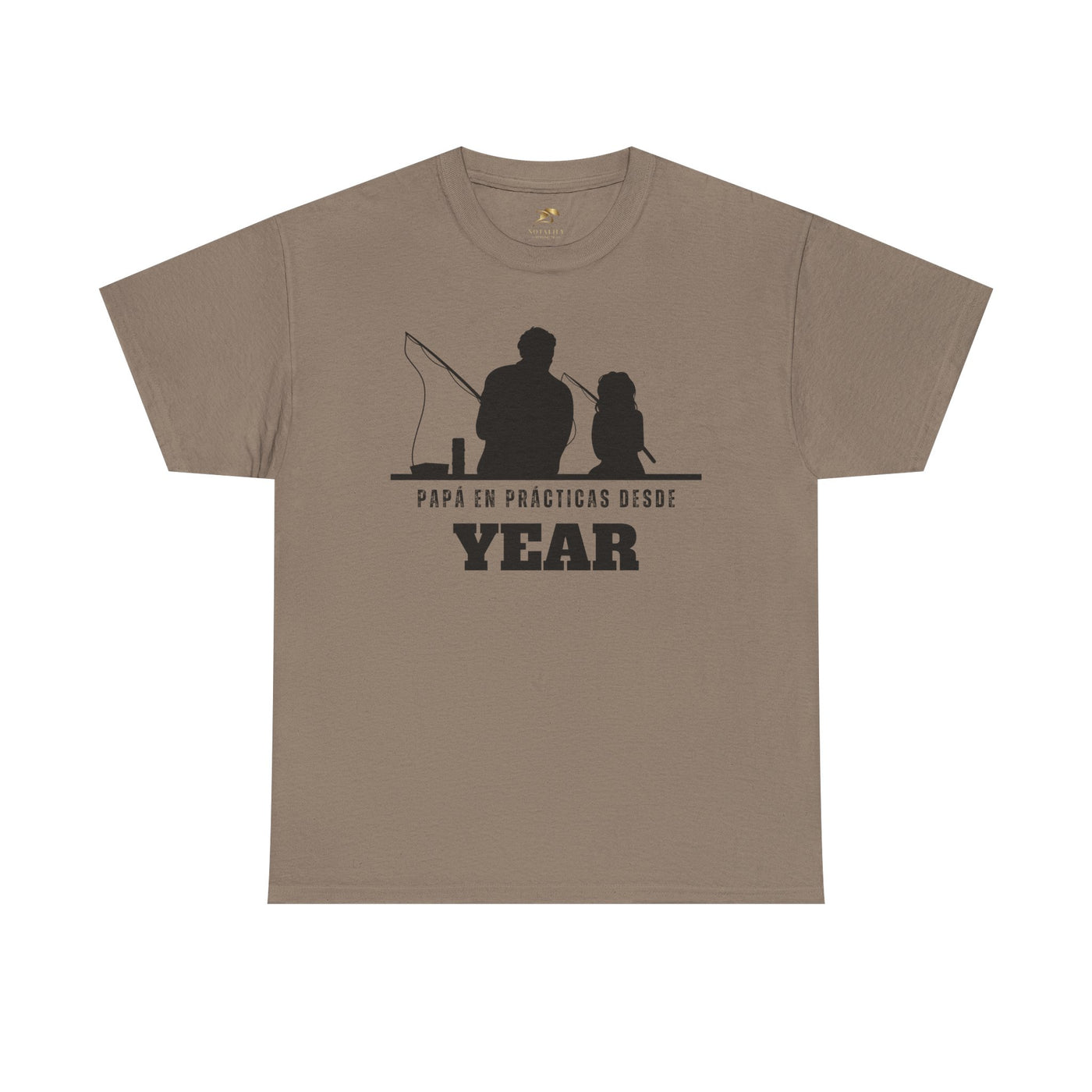 Fishing Dad Shirt | Papá en Prácticas Desde [Year] | Personalized Dad & Son/Daughter Fishing Tee | Fathers Day Gift | Spanish Custom T-Shirt