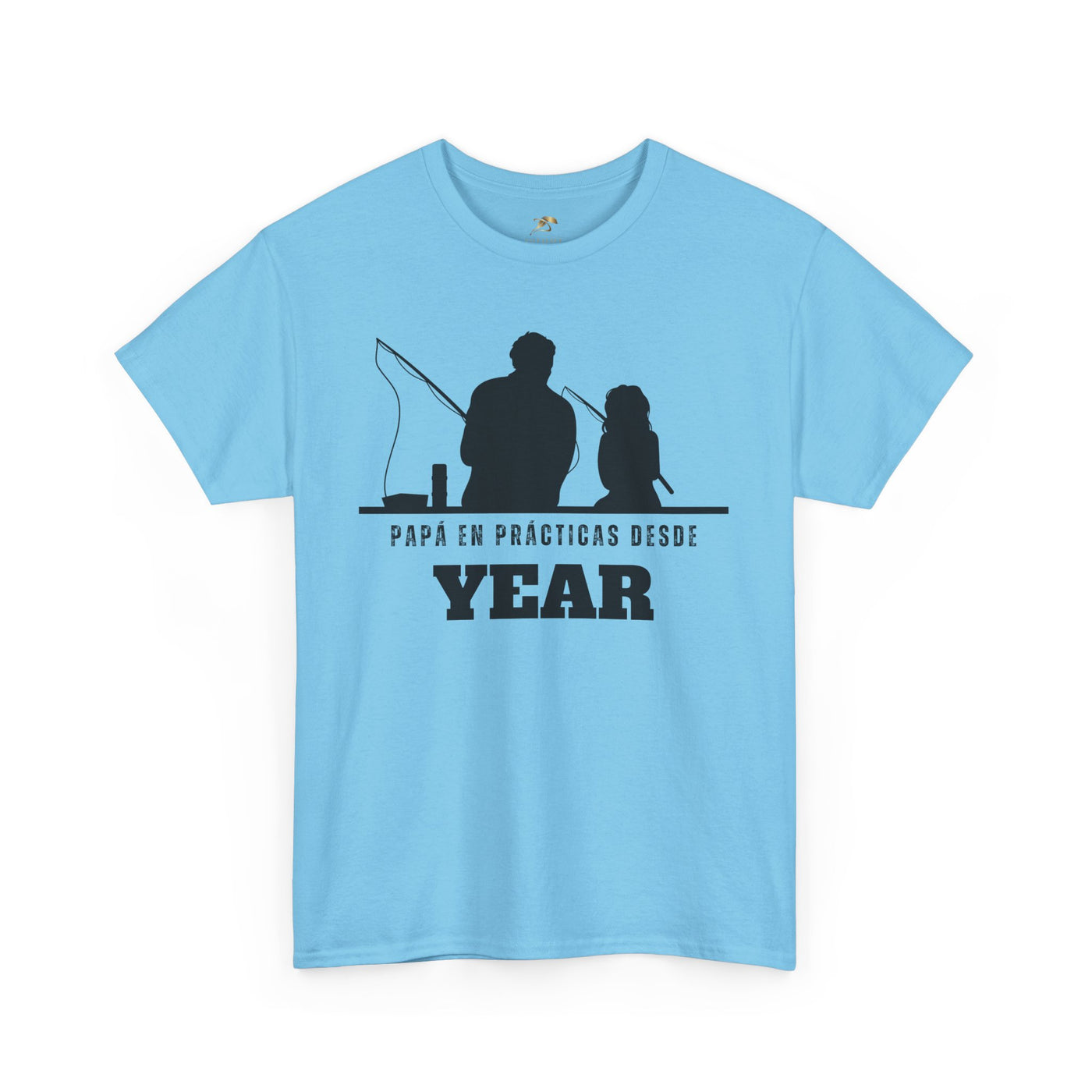 Fishing Dad Shirt | Papá en Prácticas Desde [Year] | Personalized Dad & Son/Daughter Fishing Tee | Fathers Day Gift | Spanish Custom T-Shirt