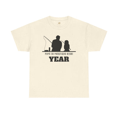 Fishing Dad Shirt | Papá en Prácticas Desde [Year] | Personalized Dad & Son/Daughter Fishing Tee | Fathers Day Gift | Spanish Custom T-Shirt