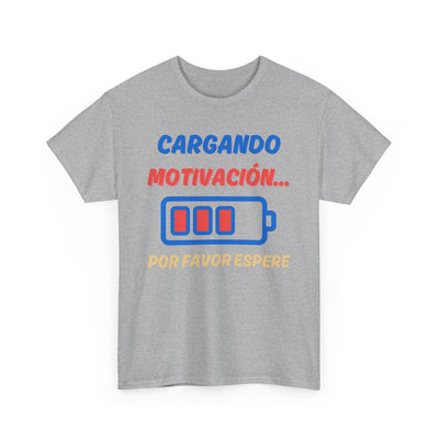 Unisex heavy cotton tee with Spanish 'please wait charging motivation' and battery graphic.